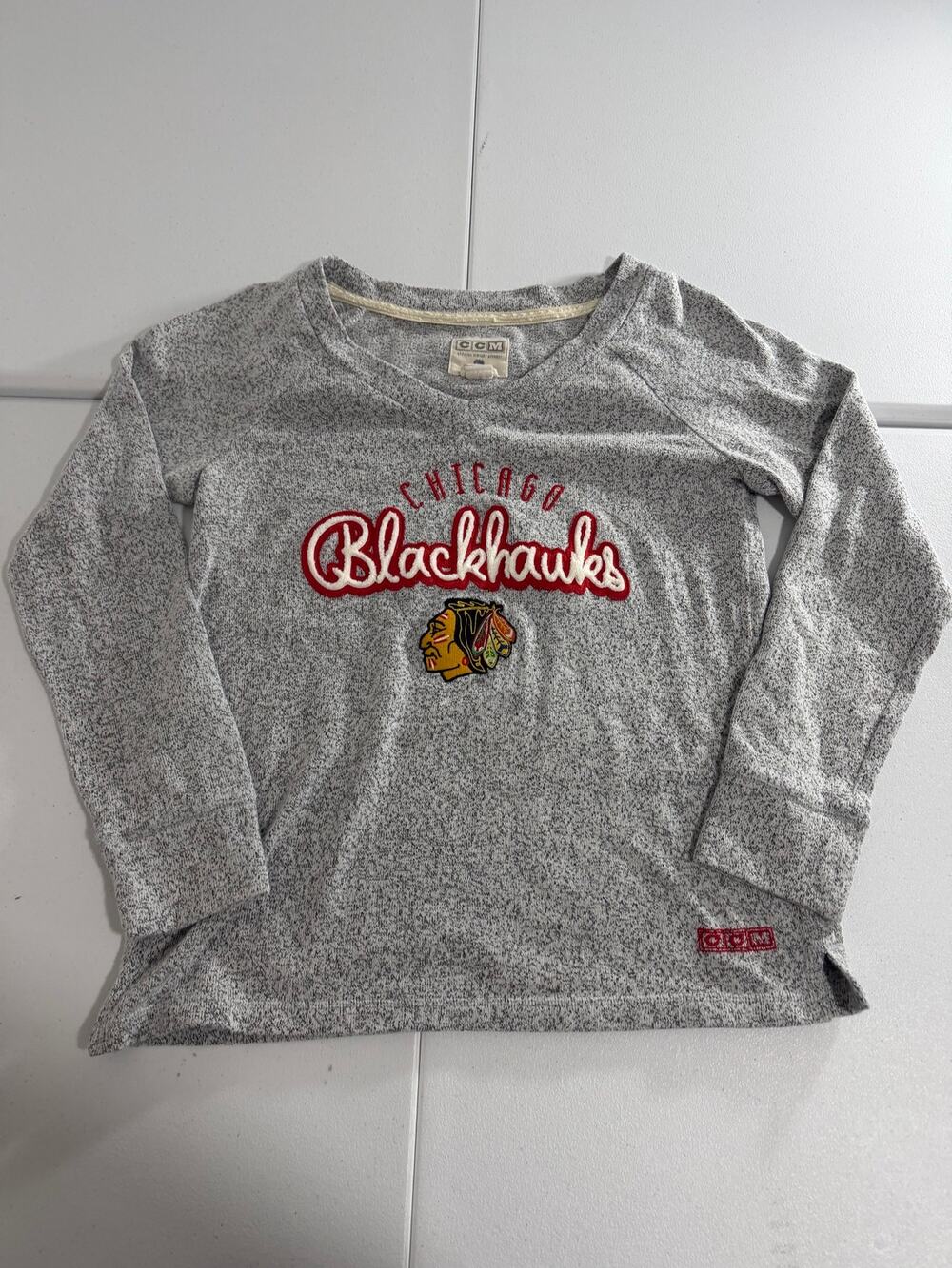 CCM Chicago Blackhawks Women's Sweater L NHL Licensed Gray Marled Knit
